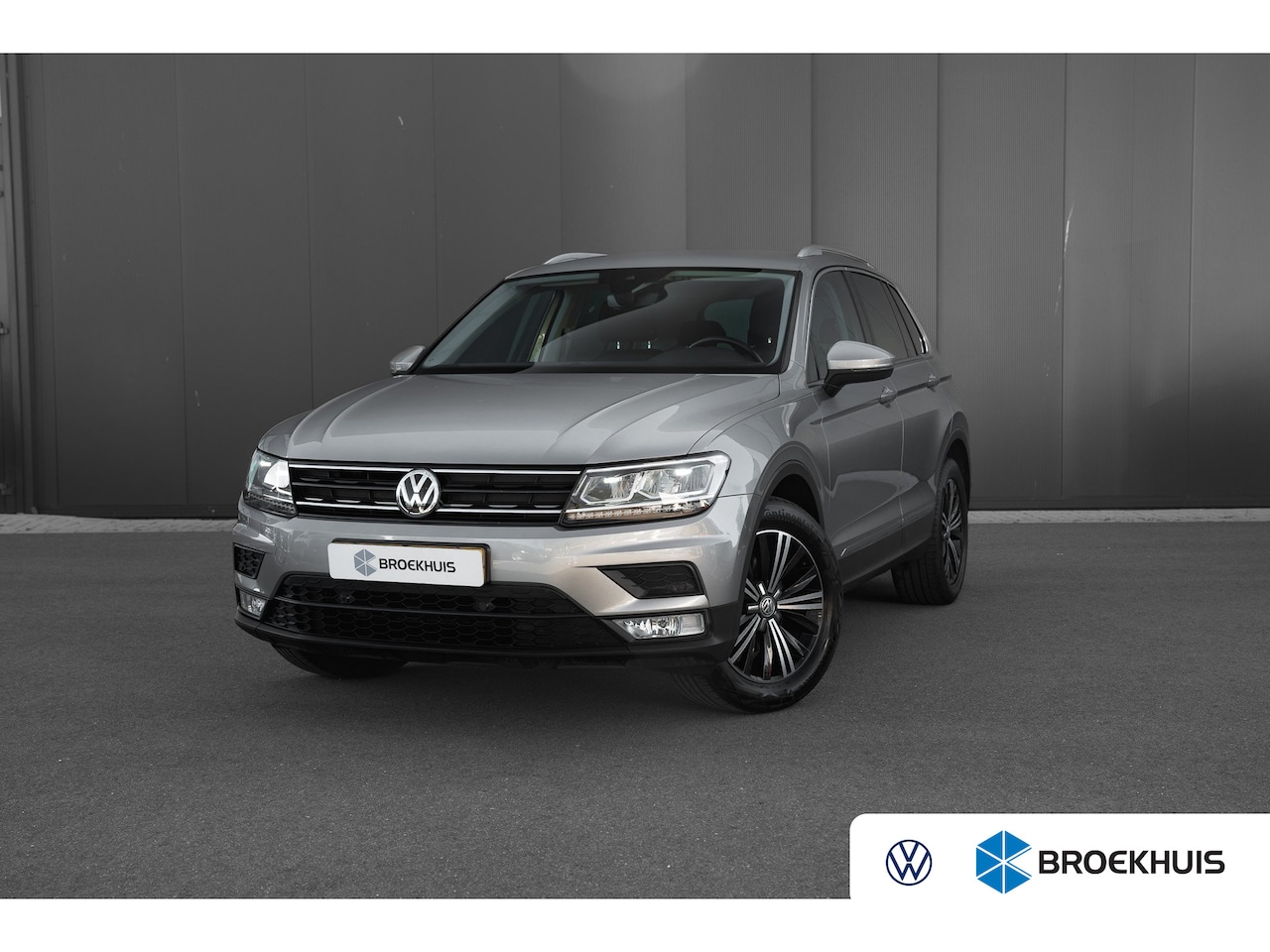 Volkswagen Tiguan - 1.4 TSI Comfortline | Cruisecontrol | Camera | Navigatie | - AutoWereld.nl