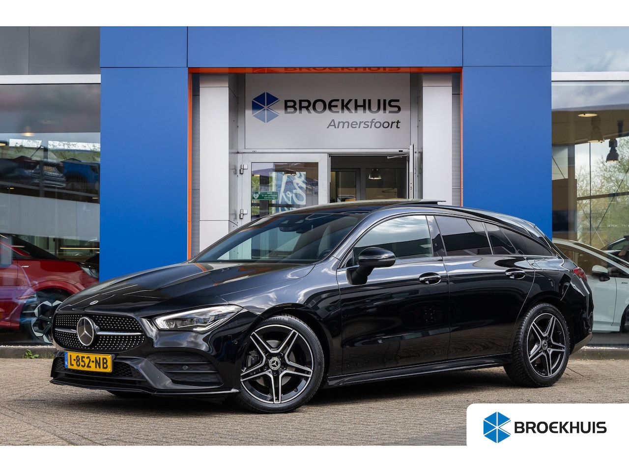 Mercedes-Benz CLA-klasse Shooting Brake - 180 Business Solution AMG | Panoramadak | Stoelverwarming | Apple Carplay/Android Auto | E - AutoWereld.nl