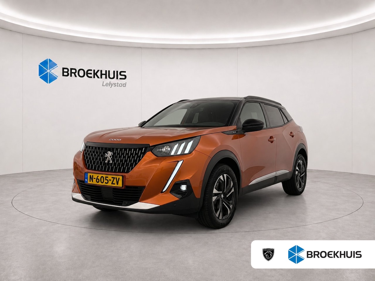 Peugeot 2008 - 1.2 PURETECH 130PK GT PACK AUTOMAAT / NAVI / LEDER / CLIMA / PDC / 17" LMV / CAMERA / AFN. - AutoWereld.nl