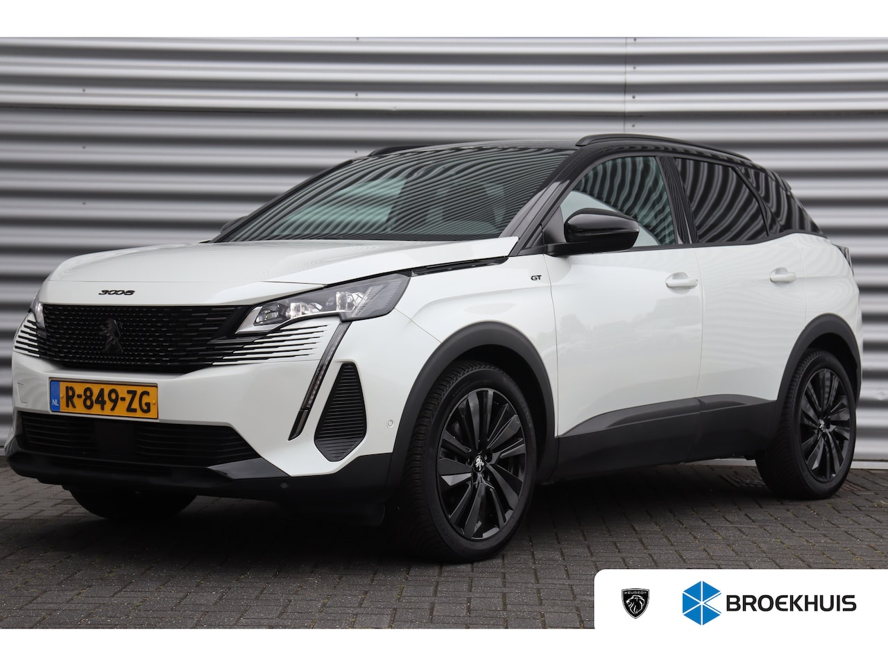 Peugeot 3008 - 1.2 PURETECH 130PK GT PACK AUTOMAAT / NAVI / LEDER / CLIMA / PDC / 19" LMV / CAMERA / TREK - AutoWereld.nl