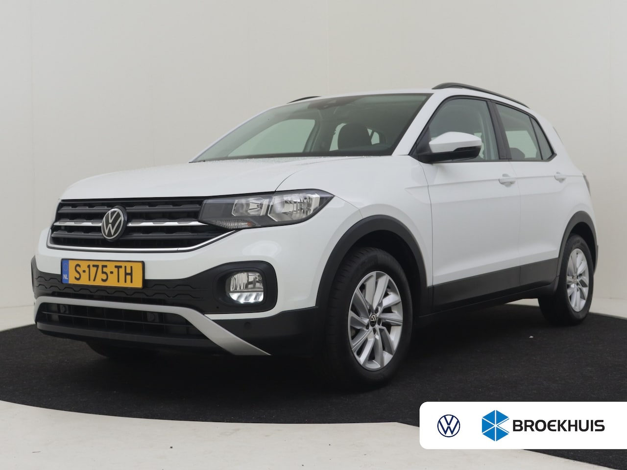 Volkswagen T-Cross - 1.0 TSI Life 95Pk | Cruise control adaptief | Parkeersensoren | Apple carplay Android auto - AutoWereld.nl