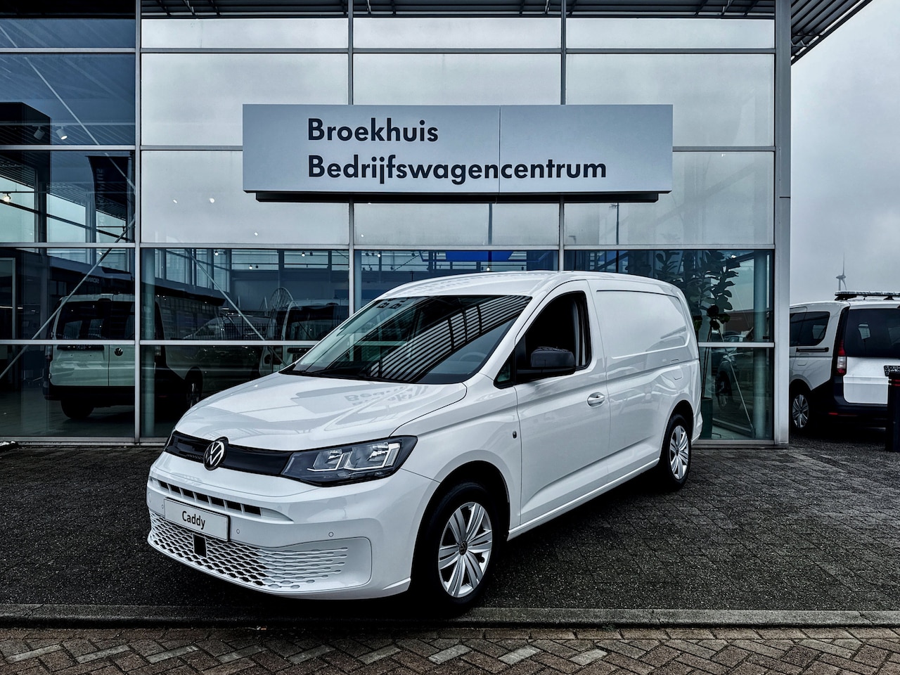 Volkswagen Caddy Cargo Maxi - 2.0 TDI 122 PK Airco | DAB+ | PDC v+a | Bumpers in kleur | BPM VRIJ!! - AutoWereld.nl