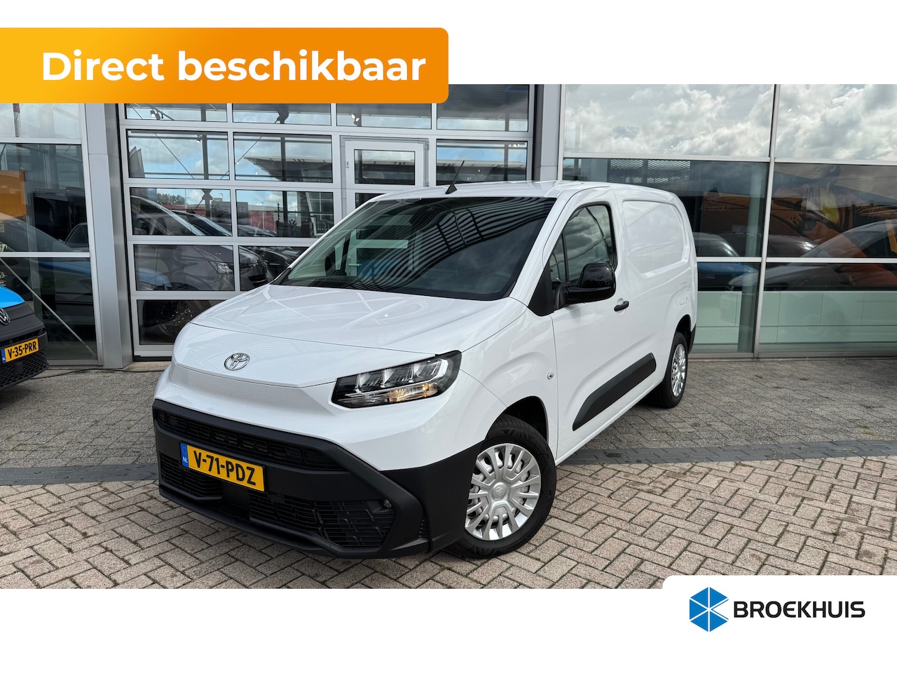 Toyota ProAce City - L2 Duty 1.5 D-4D 102PK Airco | Stoelverw. | Cruise | Camera | Navy by App - AutoWereld.nl