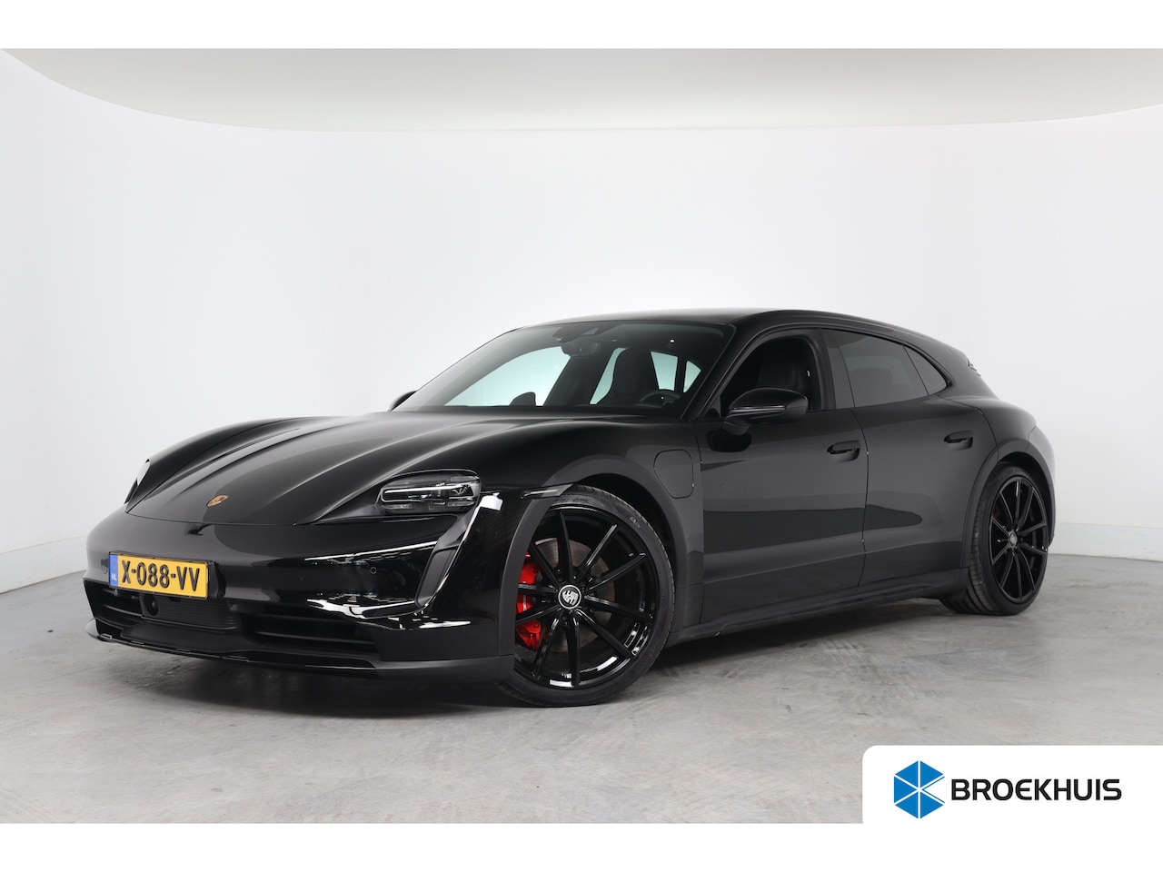 Porsche Taycan Cross Turismo - 4 93 kWh | SOH 93% | Sport Chrono | Luchtvering | BOSE | LED | Memory | Panorama Dak | 21' - AutoWereld.nl