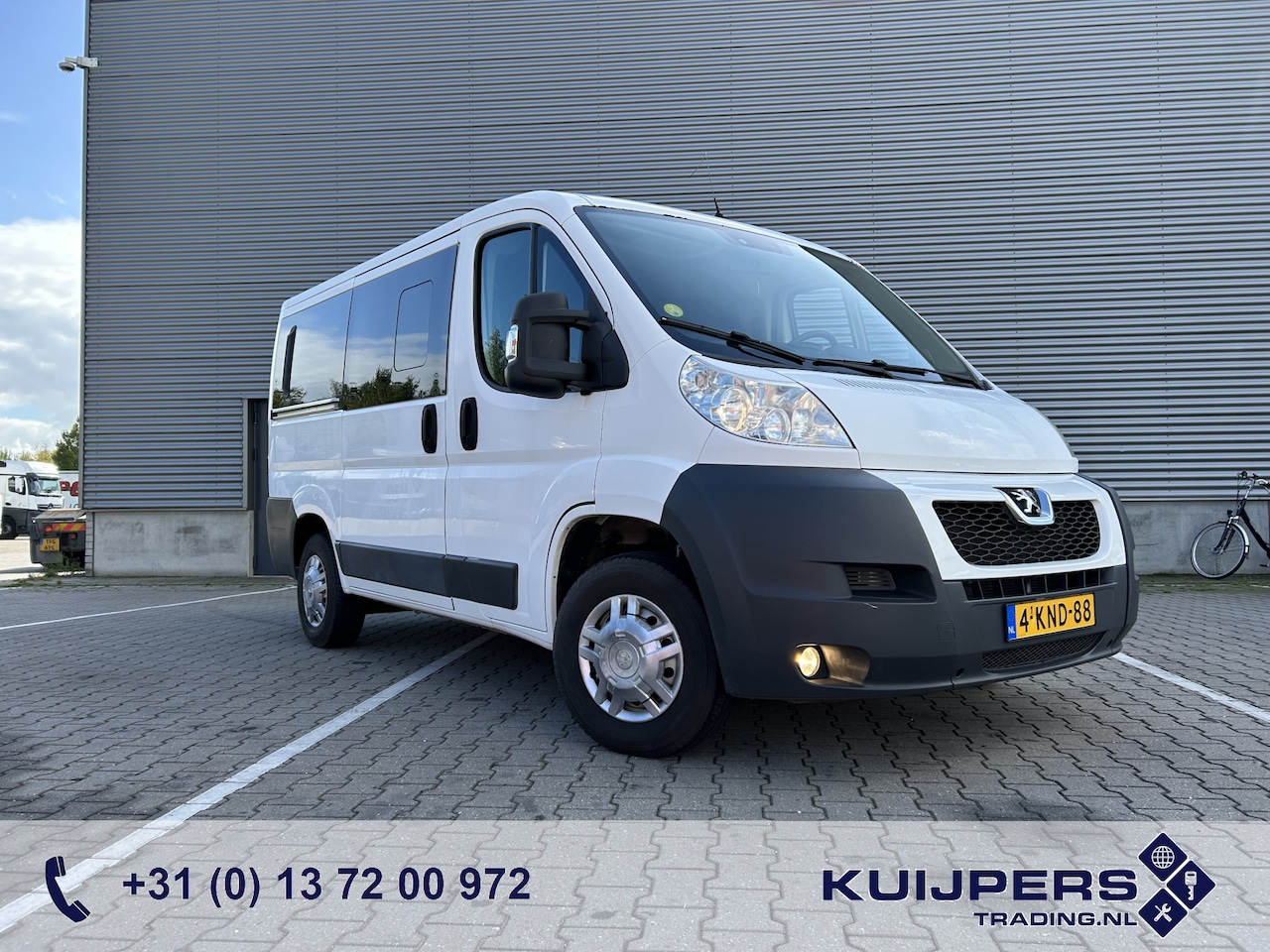 Peugeot Boxer - 330 2.2 HDI L1H1 Premium / 204 dkm / 9 Seats / NL Van / Price ex BPM - AutoWereld.nl