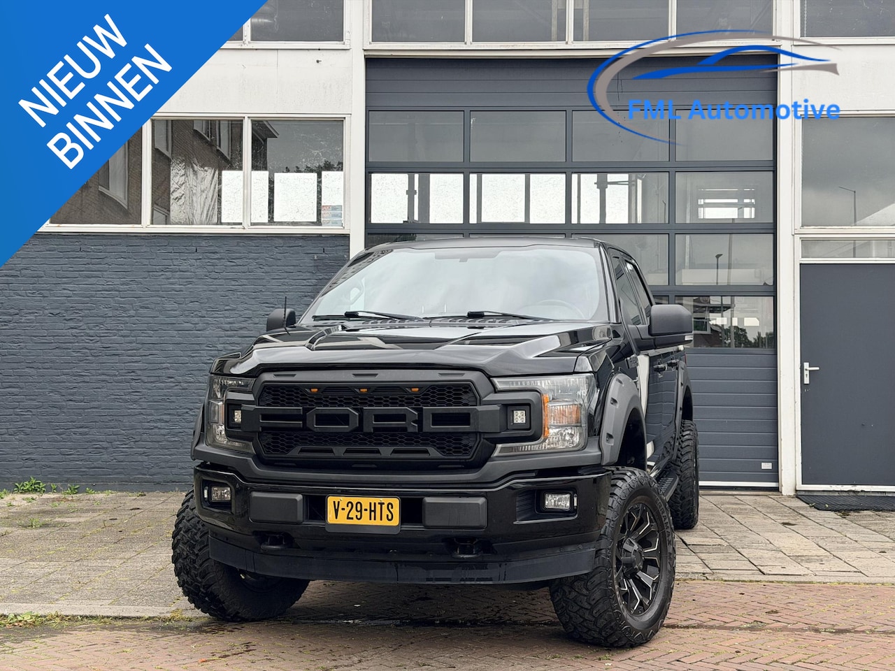 Ford F150 - 2.7 V6 XLT | Panorama dak | Leder interieur | Nieuwe APK bij levering | - AutoWereld.nl