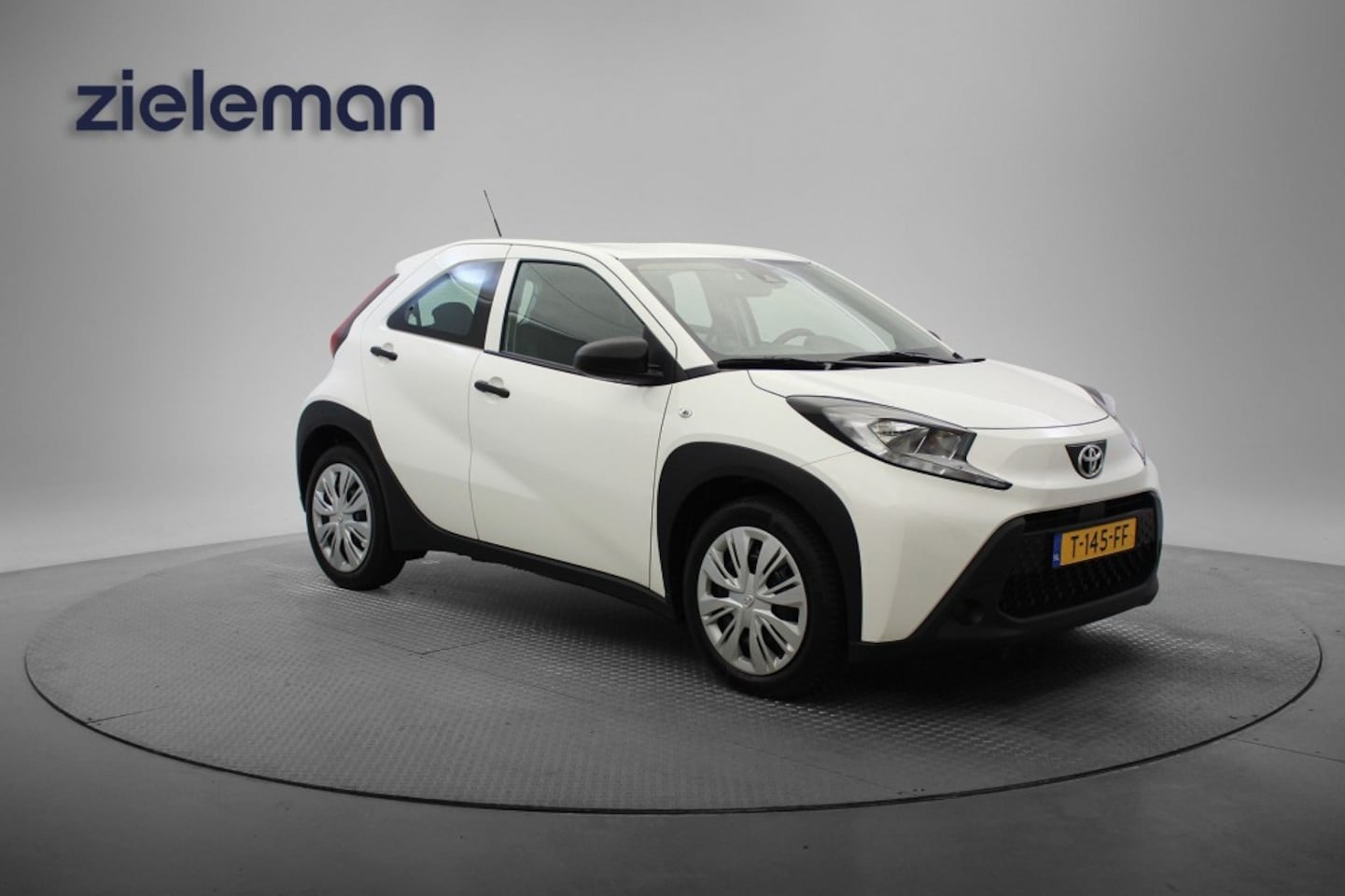 Toyota Aygo X - 1.0 VVT-i MT - Carplay, Adaptive Cruise, Airco - AutoWereld.nl