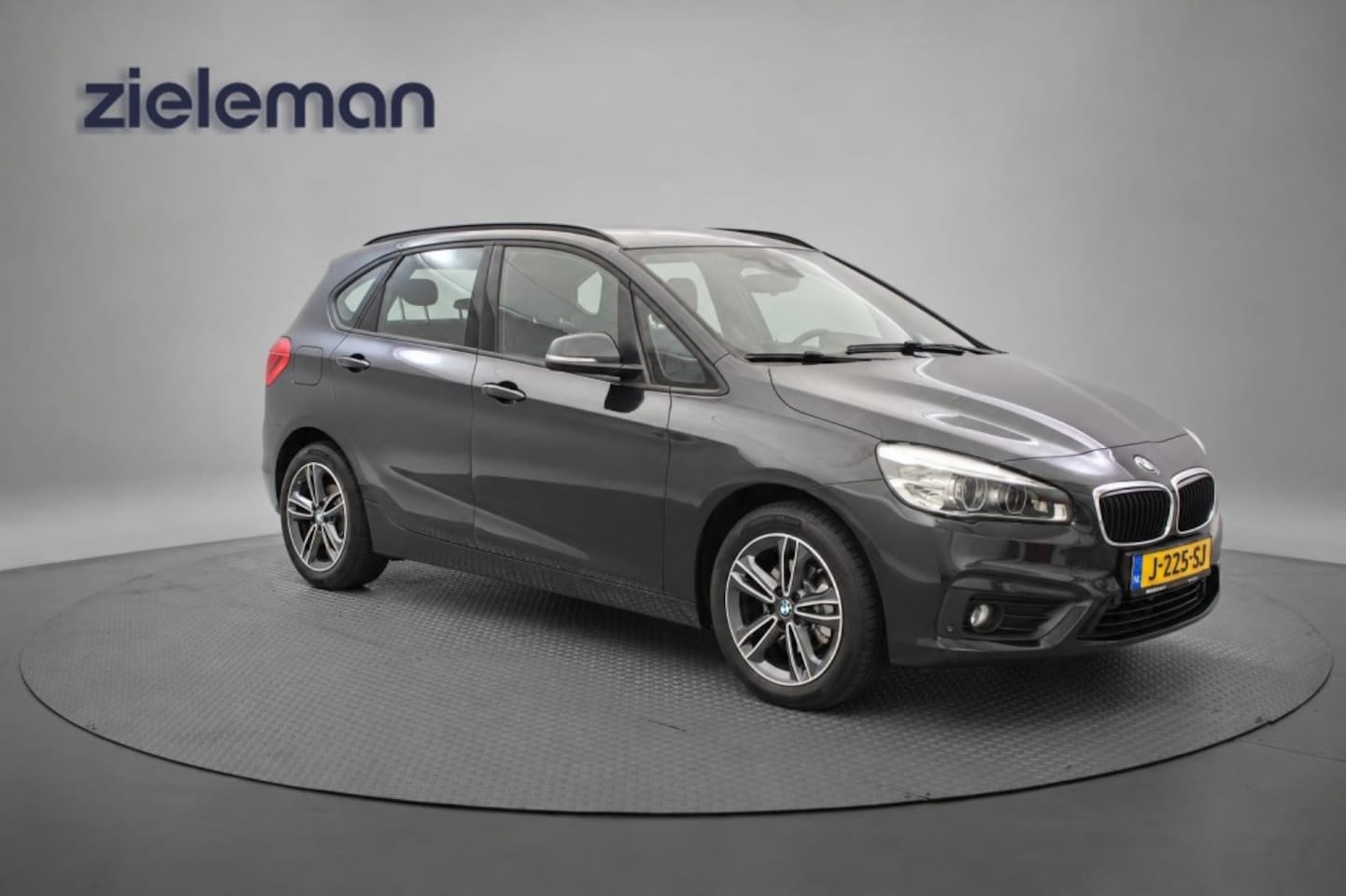 BMW 2-serie Active Tourer - 218i High Executive Automaat - Navi, Cruise, Clima, Stoelverw. Leer, Harman/Kardon - AutoWereld.nl