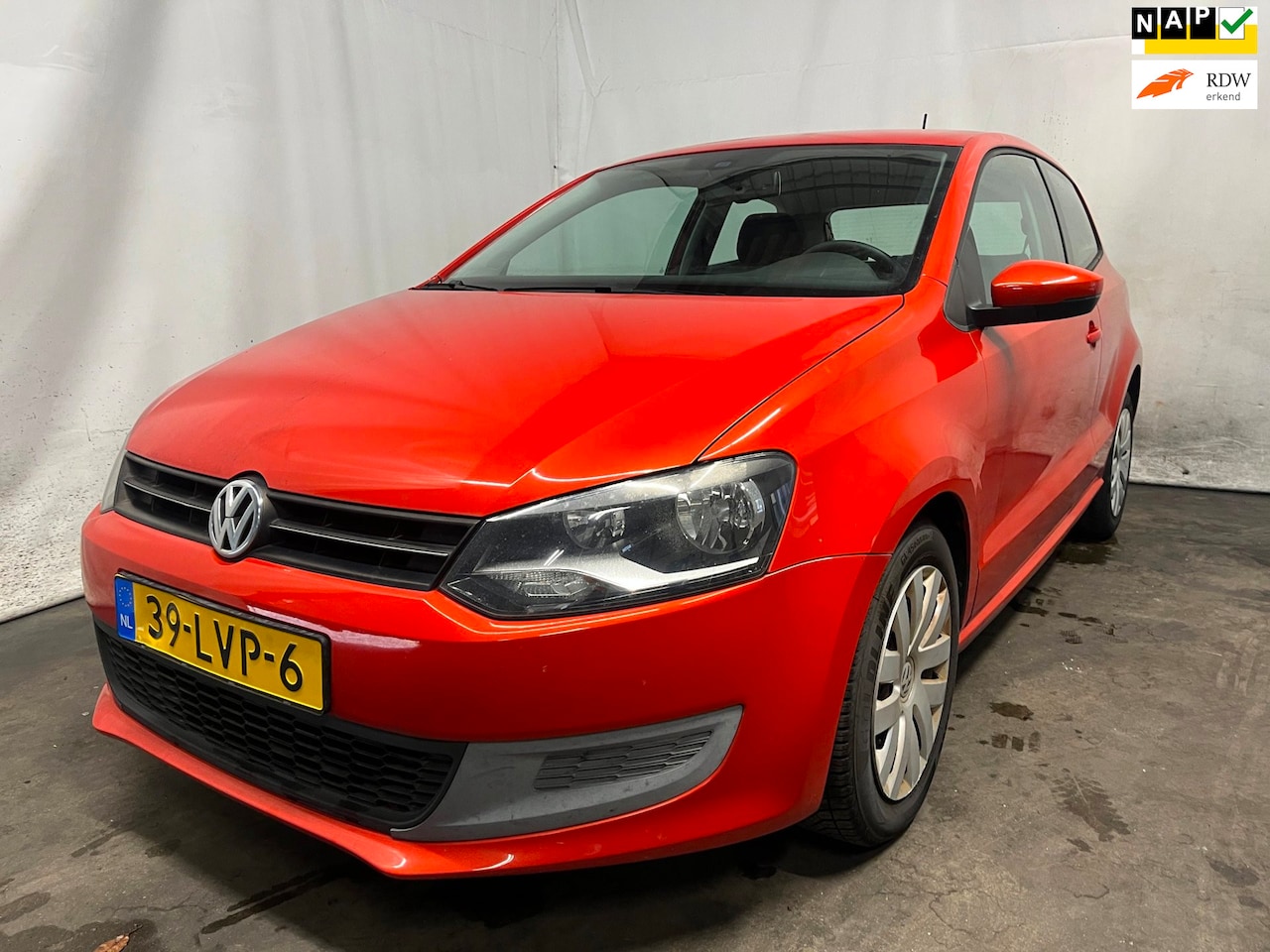 Volkswagen Polo - 1.2 TSI Comfortline - Aangepast invalide vervoer, Rechtsachter schade, Rondom gebruikerssc - AutoWereld.nl