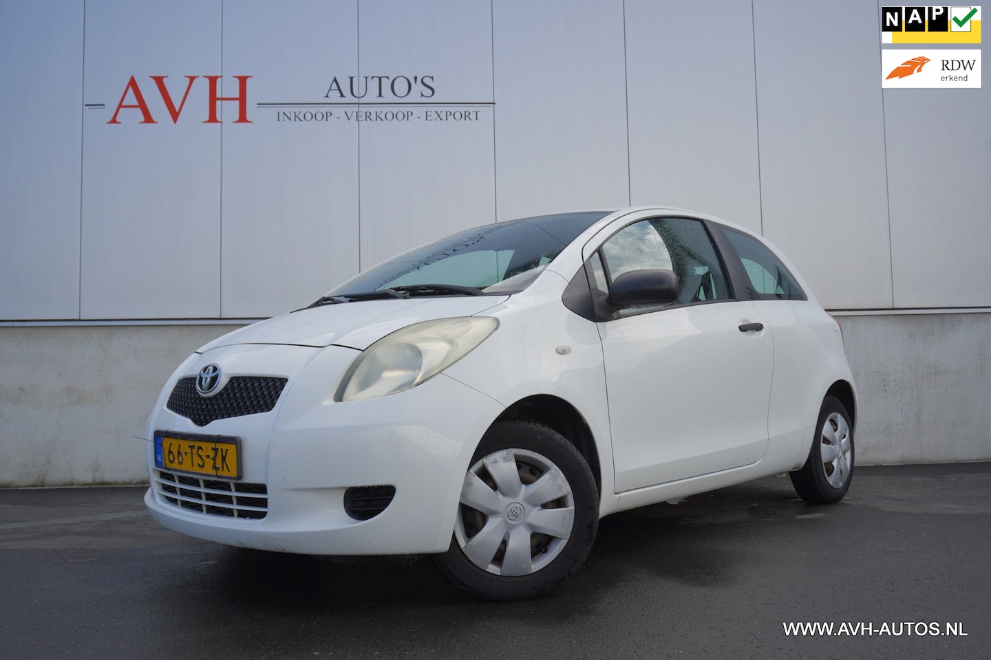 Toyota Yaris - 1.0 VVT-i 1.0 VVTi - AutoWereld.nl