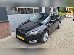 Ford Focus Wagon - 1.5 Titanium Edition Stoelverw.| NAVI | PDC | Trekhaak