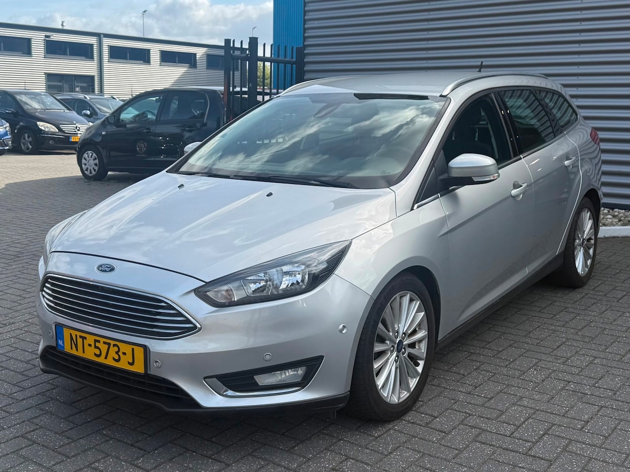 Ford Focus Wagon - 1.5 TDCI Titanium Lease Edition | EX BPM! - AutoWereld.nl