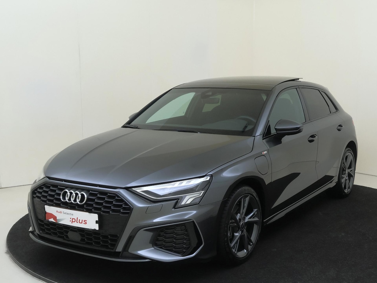 Audi A3 Sportback - 40 TFSI e Advanced edition | SoH 95% % | Panoramadak | Trekhaak | Virtual cockpit Plus | K - AutoWereld.nl