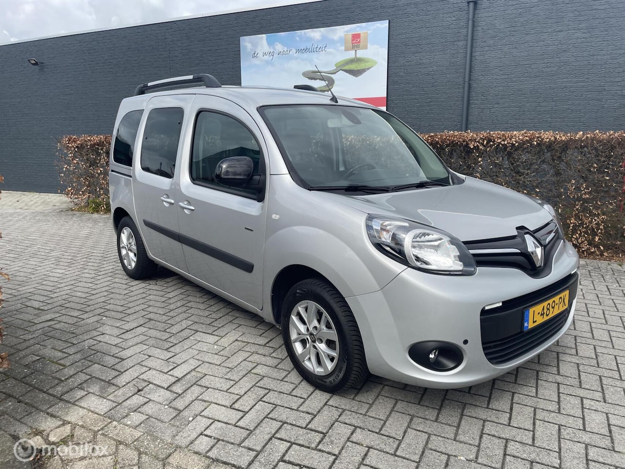 Renault Kangoo Family - 1.2 TCe Automaat ROLSTOELAUTO - AutoWereld.nl