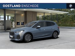 BMW 2-serie Active Tourer - 225e xDrive M Sport Automaat / Trekhaak / Sportstoelen / Achteruitrijcamera / Head-Up / M