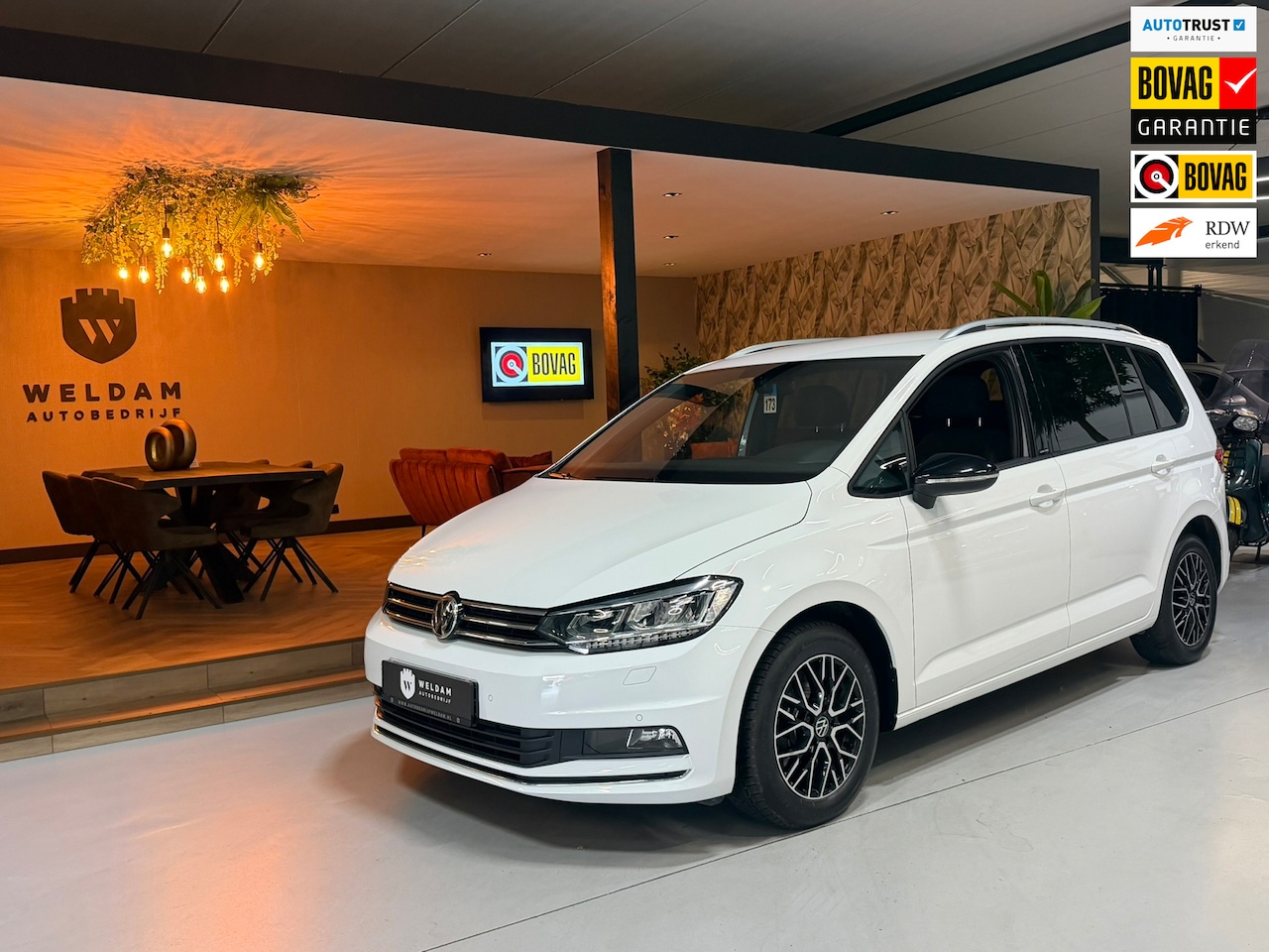 Volkswagen Touran - 1.5 TSI Highline Garantie Trekhaak Xenon Acc Navi Stoelverwarming Rijklaar - AutoWereld.nl
