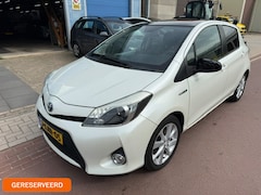 Toyota Yaris - 1.5 Full Hybrid Dynamic 2013 NAP 167.947km Luxe uitvoering met 100% dealer onderhoud