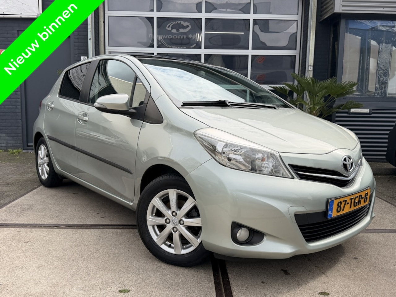 Toyota Yaris - 1.3 VVT-i Executive 1.3 VVT-i Executive - AutoWereld.nl