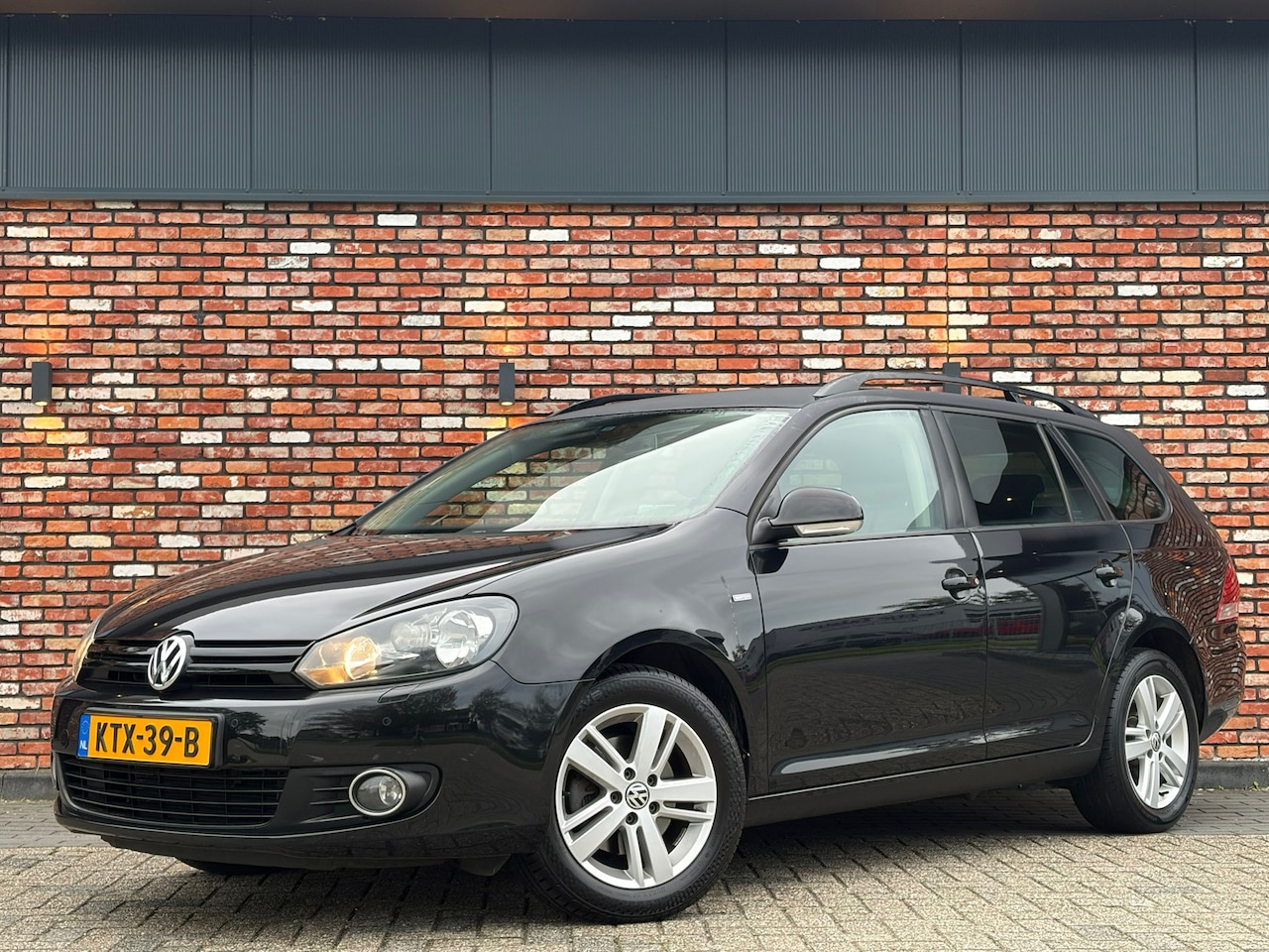 Volkswagen Golf Variant - 1.2 TSI Match 105PK Automaat Stoelverw Pdc Leuke opties! - AutoWereld.nl