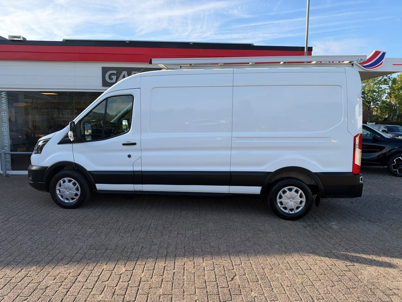 Ford Transit - 330 2.0 TDCI L3H2 Trend 330 2.0 TDCI L3H2 Trend - AutoWereld.nl