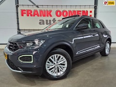 Volkswagen T-Roc - 1.5 TSI 150PK Style Business + 1e eig.|Panorama|Virtual|LED|Elek. achterkl.|Camera|Adap. c