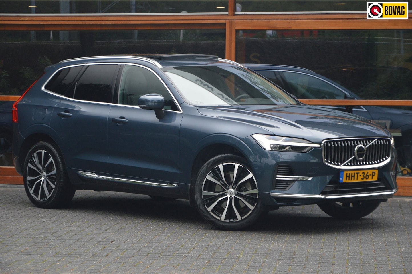 Volvo XC60 - T6 Hybride AWD Long Range | Panoramadak | BLIS | Camera | Stoel + Stuur Verwarmd | - AutoWereld.nl