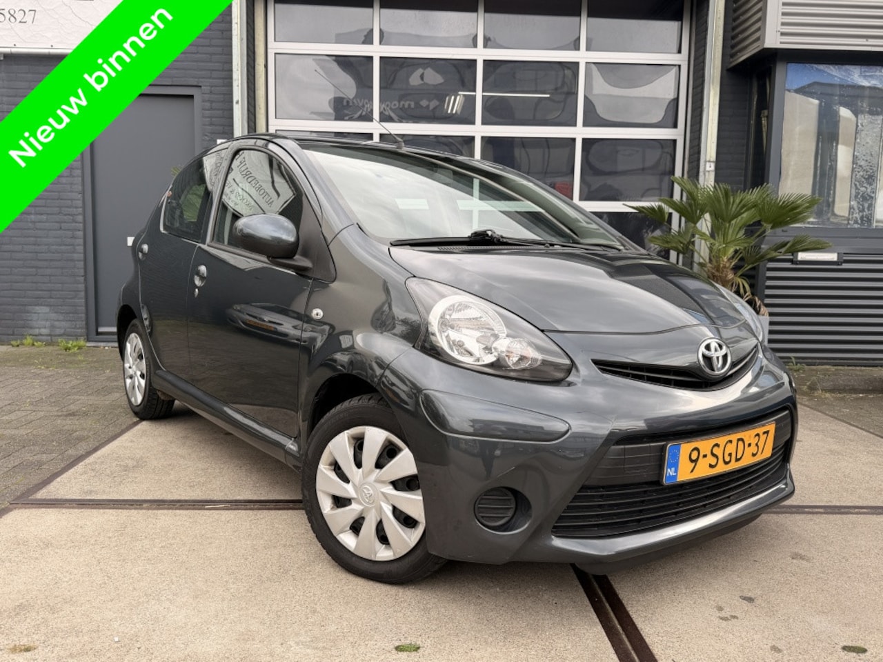 Toyota Aygo - 1.0 VVT-i Now 1.0 VVT-i Now - AutoWereld.nl