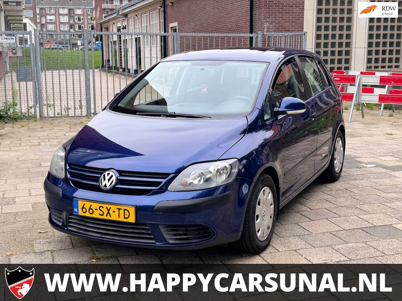 Volkswagen Golf Plus - 1.6 Comfortline Business 1.6 Comfortline Business, AIRCO, NAP, APK - AutoWereld.nl