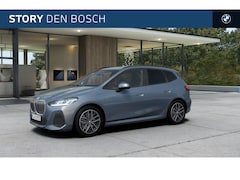 BMW 2-serie Active Tourer - 225e M Sport Automaat / Panoramadak / Trekhaak / Sportstoelen / M Adaptief onderstel / Ada