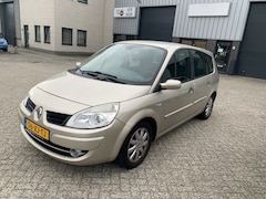 Renault Grand Scénic - 2.0-16V Tech Line AUTOMAAT