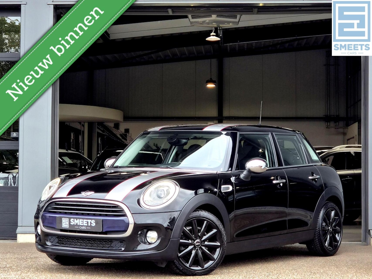 MINI 5-Deurs - 1.5 Cooper Chili Serious Business - AutoWereld.nl