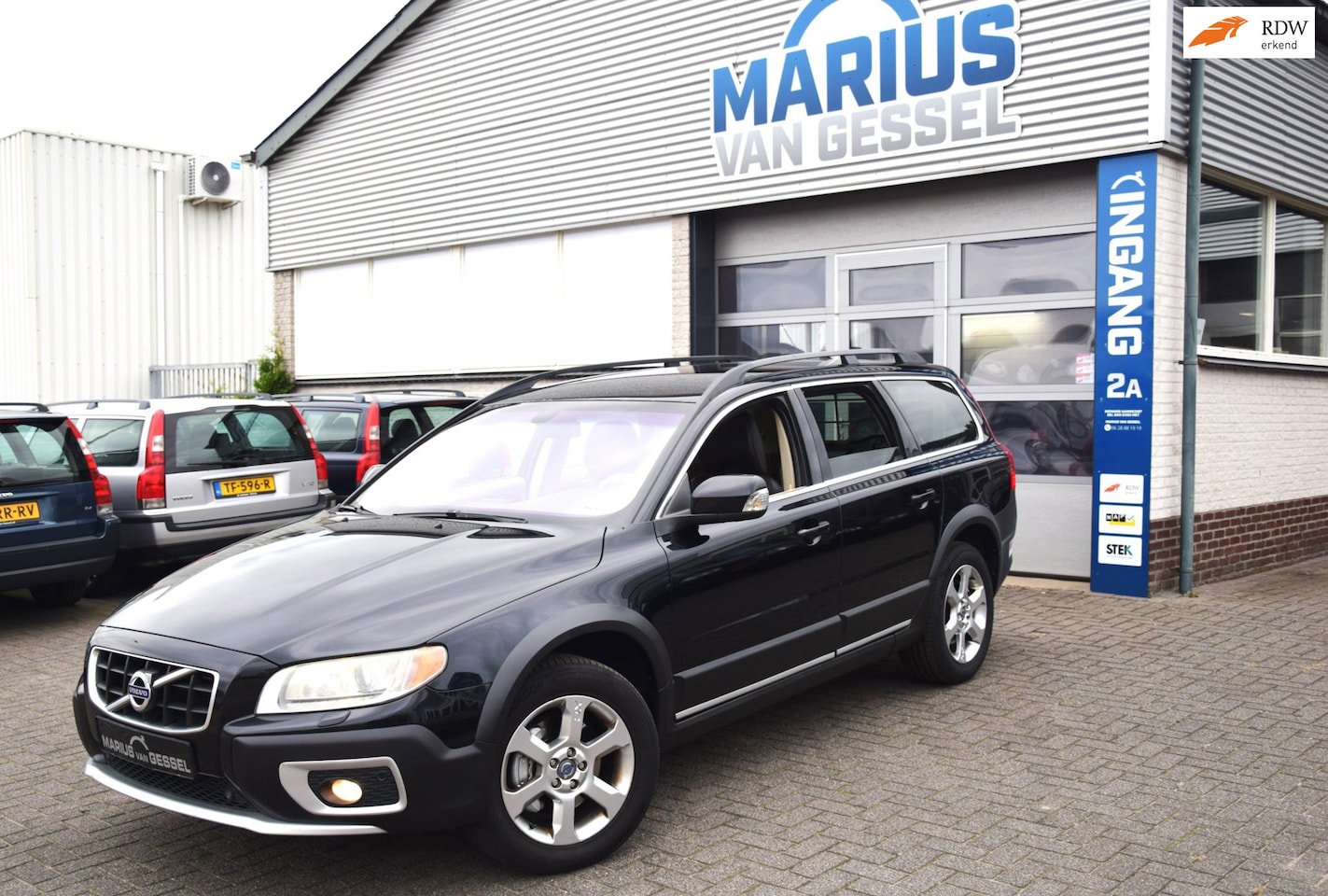 Volvo XC70 - 2.4 D5 Summum 2.4 D5 Summum 205 pk - AutoWereld.nl