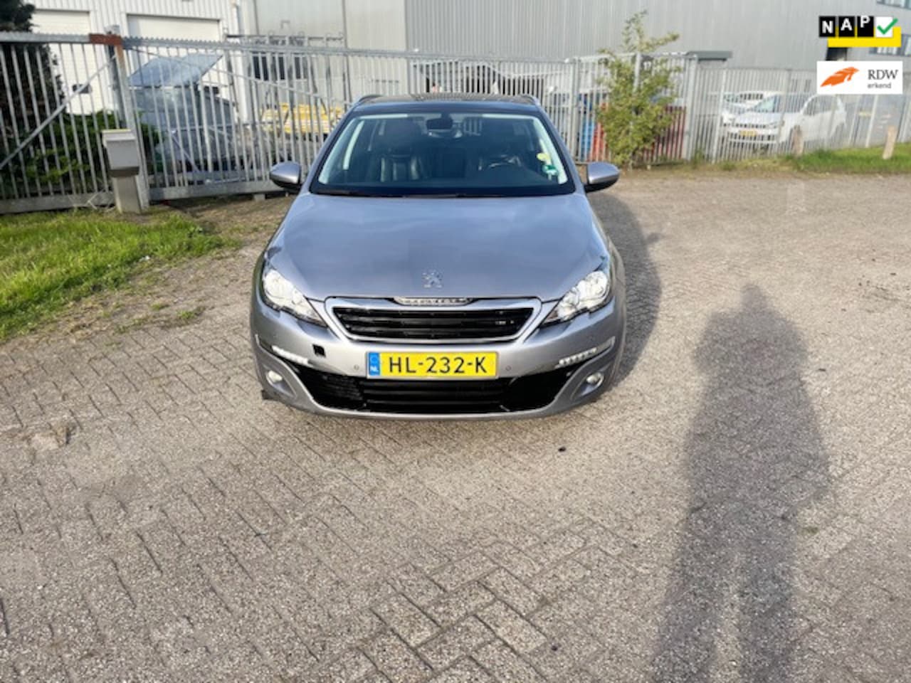 Peugeot 308 SW - 1.6 BlueHDI Blue Lease Executive Pack 1.6 BlueHDI Blue Lease Executive Pack Panorama Dak !!! - AutoWereld.nl