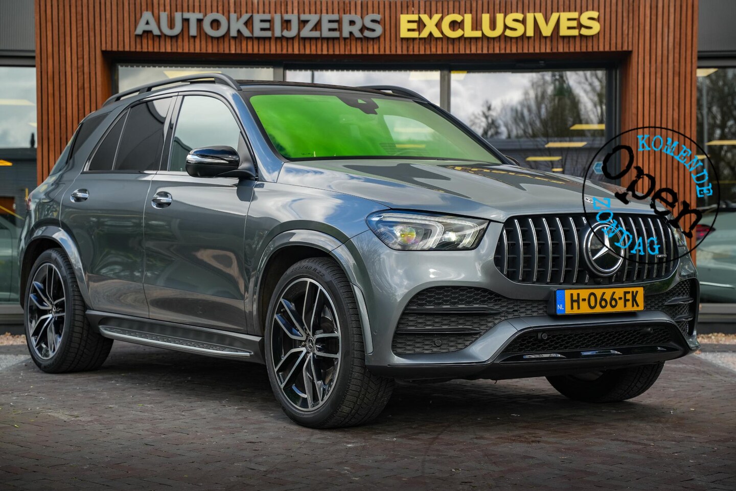 Mercedes-Benz GLE-Klasse - 450 4MATIC Premium Plus AMG Luchtvering Pano Treeplanken Navi Burmeister 22” - AutoWereld.nl