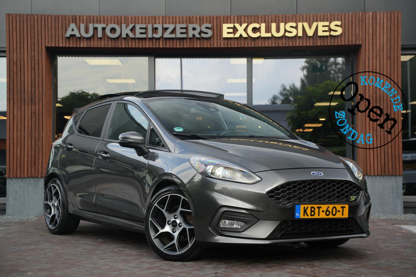 Ford Fiesta - 1.5 EcoBoost ST-3 Panoramadak Cruise Recaro LED Keyless - AutoWereld.nl