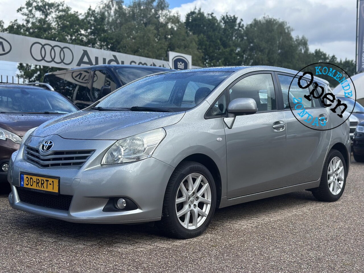 Toyota Verso - 1.6 VVT-i Business Panoramadak Cruise Clima Trekhaak - AutoWereld.nl