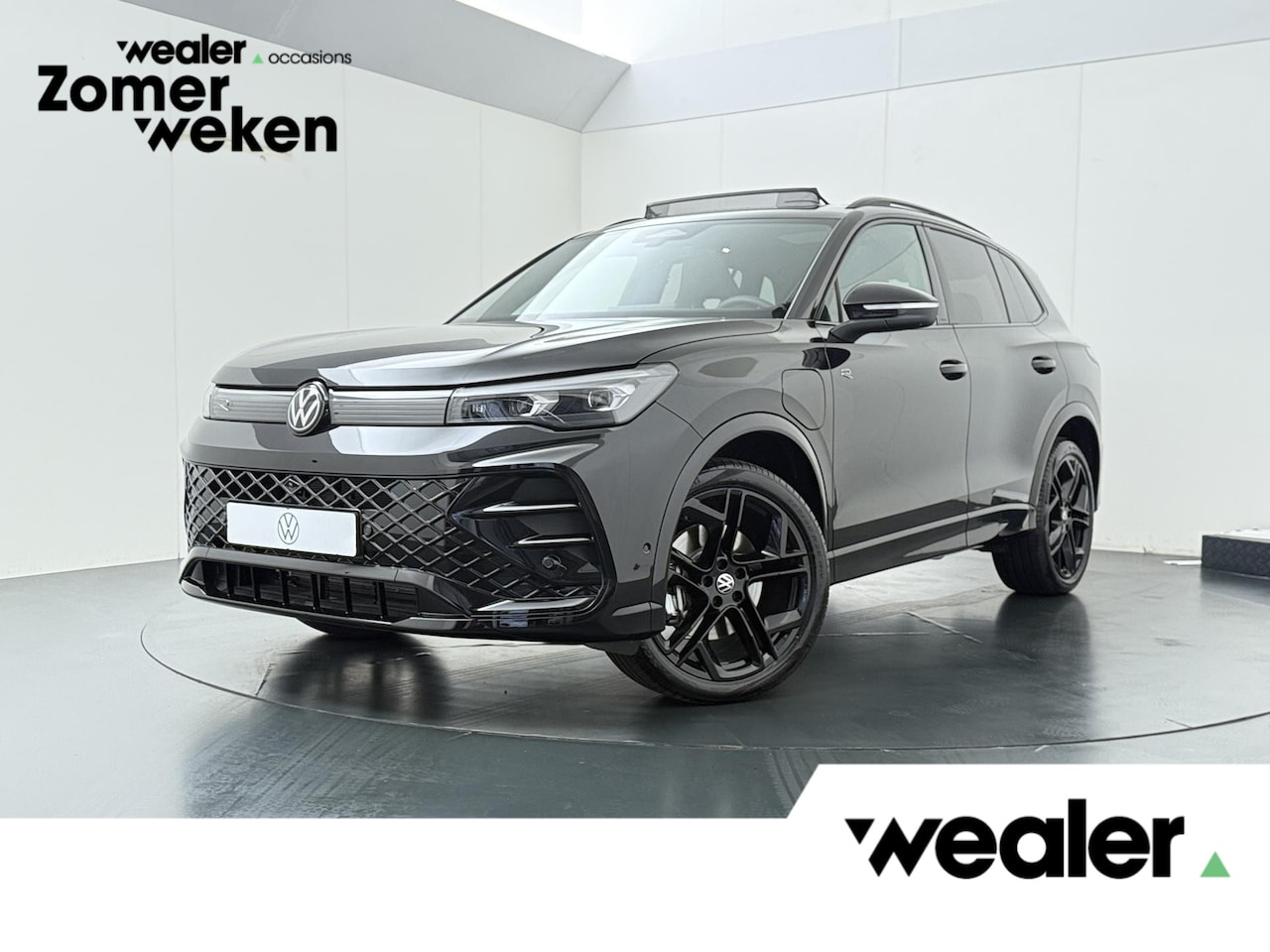 Volkswagen Tiguan - 1.5 eHybrid R-Line Edition | 272 PK | SoH 100% | Trekhaak wegklapbaar | Adaptive Cruise Co - AutoWereld.nl