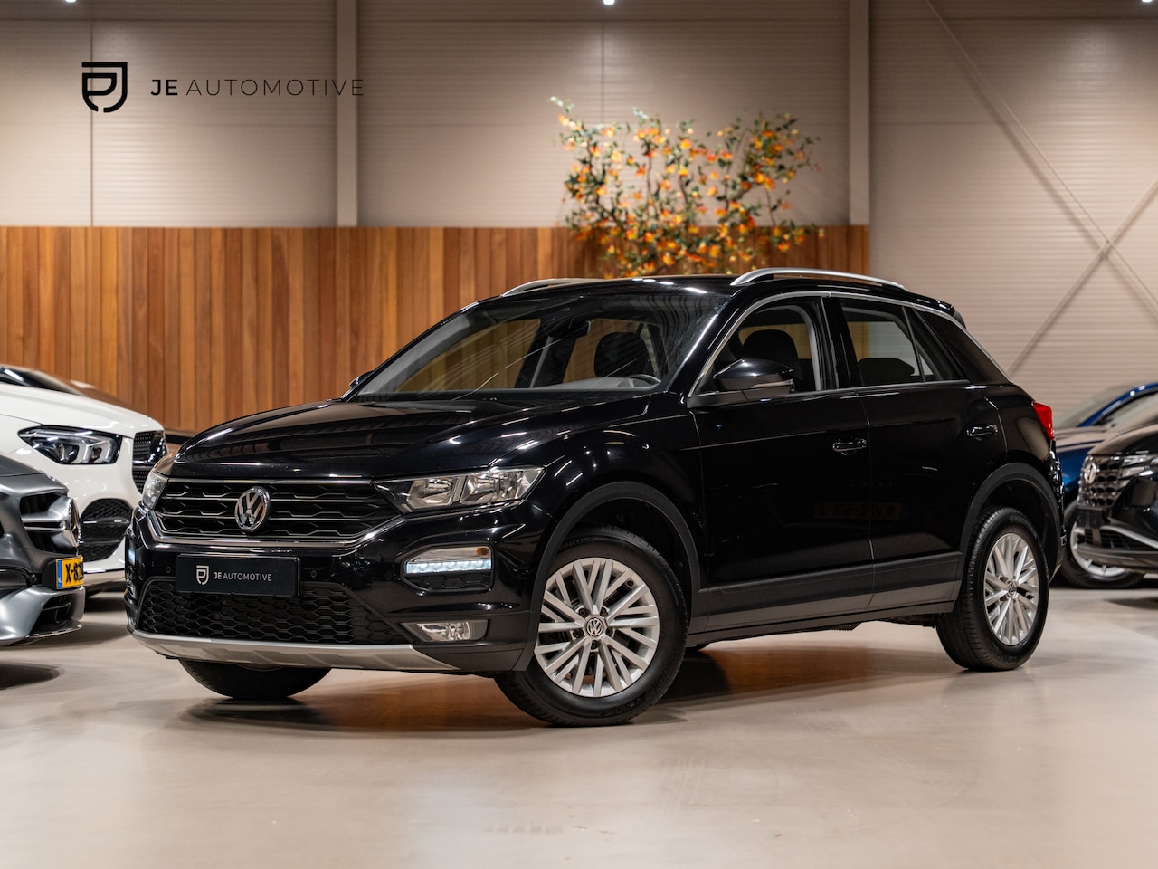 Volkswagen T-Roc - 1.0 TSI 1.0 TSI 116PK, Apple Carplay, ACC, PDC, Android Auto, Multistuur, Clima, Trekhaak 13P, Vol - AutoWereld.nl
