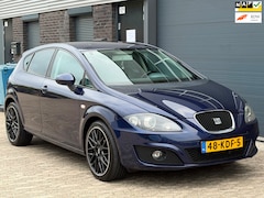 SEAT Leon - 1.8 TFSI Businessline High LEER NAVI XENON PDC CLIMA TREKHAAK