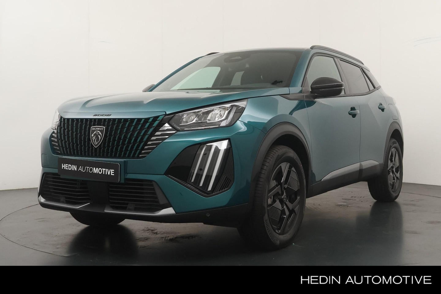 Peugeot 2008 - 1.2 Hybrid 145 Envy | Navigation Pack | Drive Assist Plus Pack | 17" LM Velgen | Speciaal - AutoWereld.nl