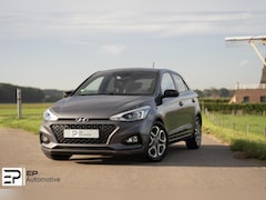 Hyundai i20 - 1.2 Carplay|Camera|ParkeerSensoren achter|Navi