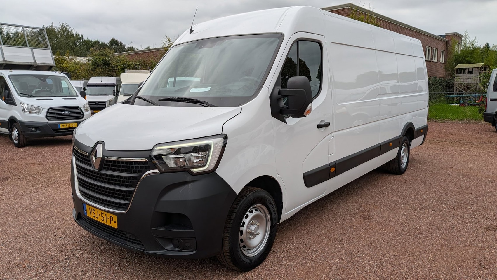 Renault Master - T35 2.3 dCi 165PK L4H2 EL Energy Comfort - AutoWereld.nl