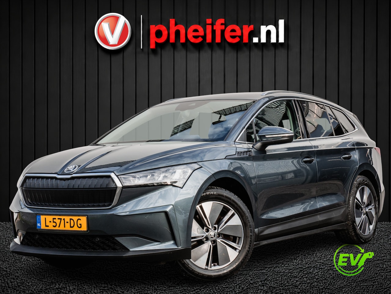 Skoda Enyaq iV - 80 SOH 92% Stuurverwarming/ Camera/ Navigatie/ Carplay/ Blindspot/ Elektr. best. stoel - AutoWereld.nl