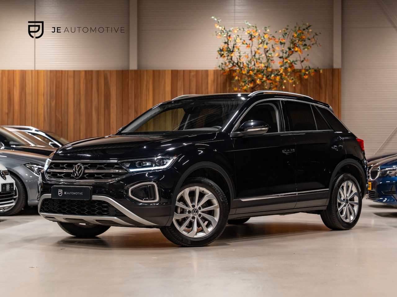 Volkswagen T-Roc - 1.5 TSI Style Business 1.5 TSI 150PK Style Business, Facelift, Virtual Cockpit, IQ Led, Apple Carplay, ACC, Keyle - AutoWereld.nl