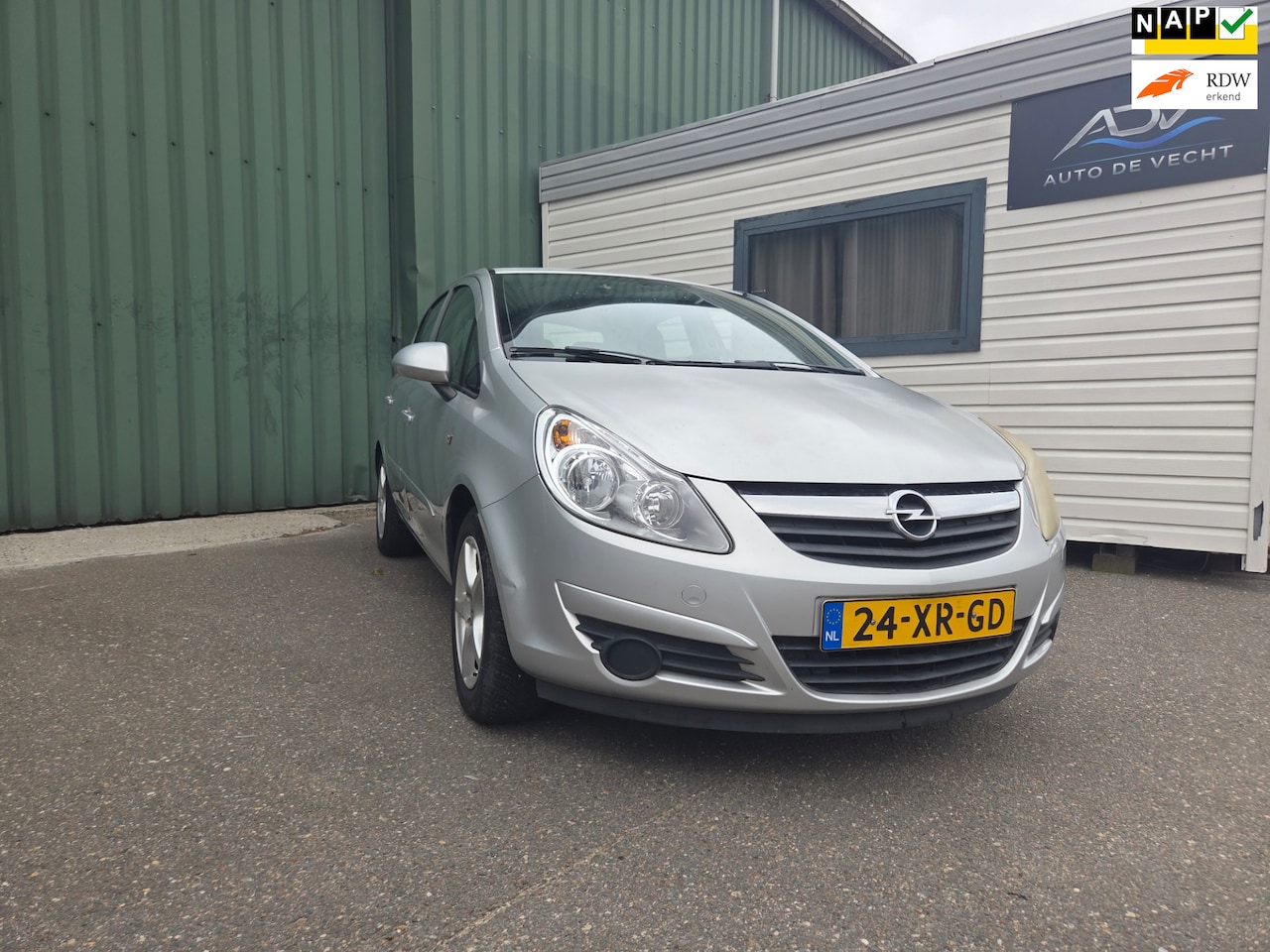 Opel Corsa - 1.4-16V Enjoy - 5 DEURS - ELEKTRISCHE RAMEN - LM VELGEN - AutoWereld.nl