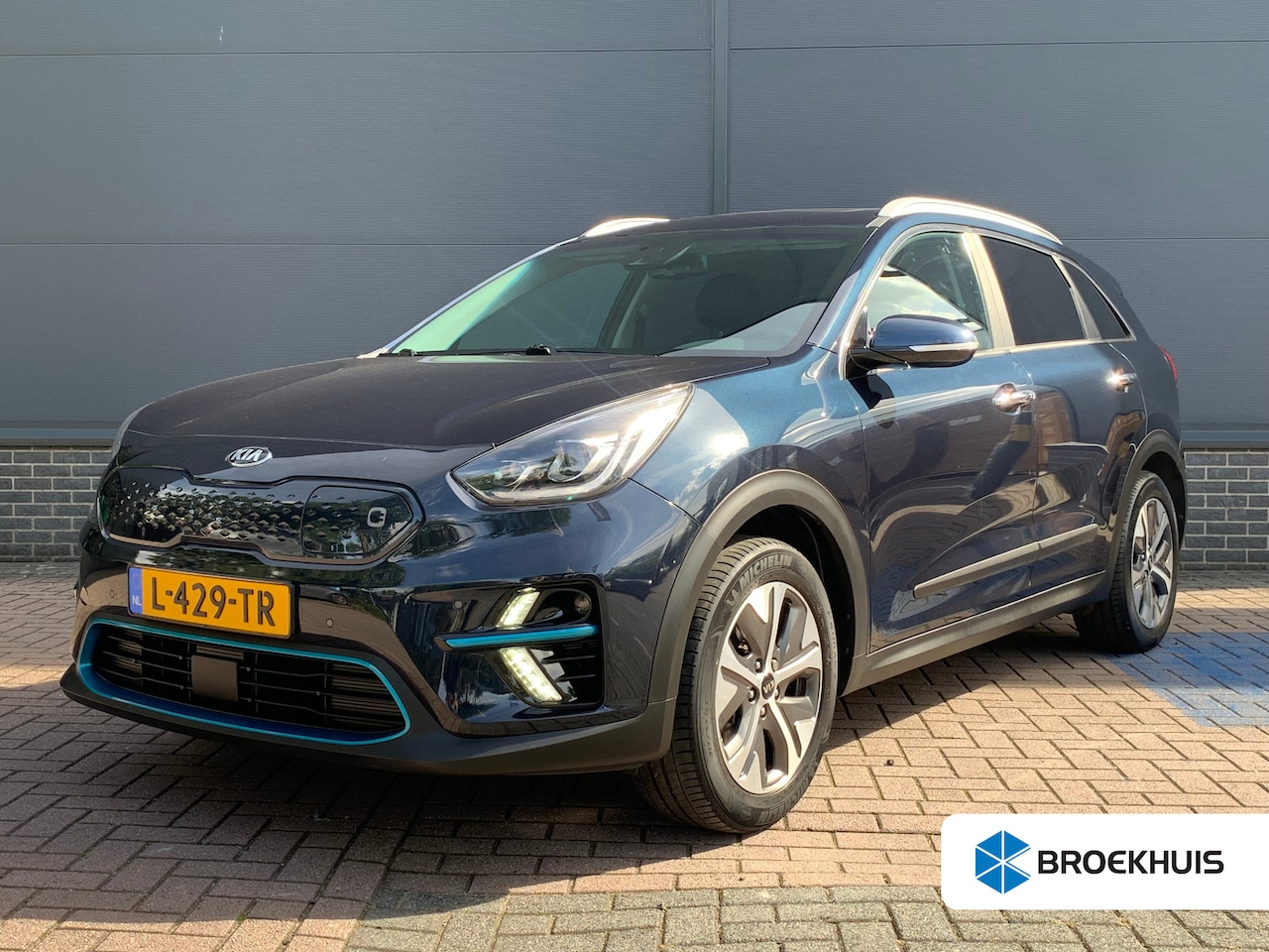 Kia e-Niro - DynamicPlusLine 64 kWh / Trekhaak / Dealer onderhouden / Apple carplay / Android auto / Na - AutoWereld.nl