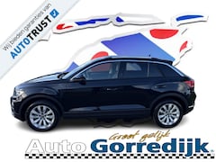 Volkswagen T-Roc - 1.5 TSI Style Business TREKHAAK, NAVI, CLIMA