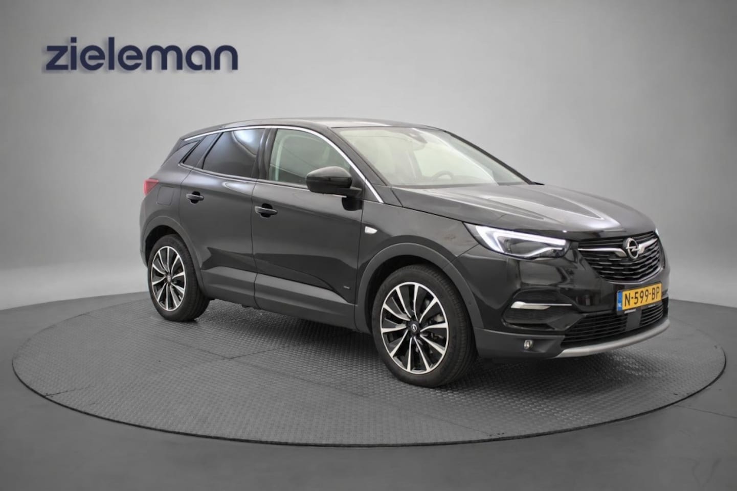Opel Grandland X - 1.6T Hybrid PHEV Ultimate - Carplay, Camera, Leer, Stoelverwarming/verkoeling - AutoWereld.nl