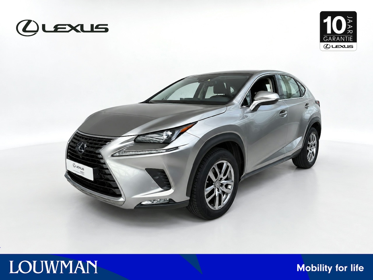 Lexus NX - 300h AWD Premium | Carplay | Panoramadak | Stoelverwarming | 37950 - AutoWereld.nl