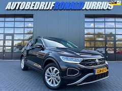 Volkswagen T-Roc - 1.5 TSI Life Edition NL.Auto/Climatronic/Camera/Full Led/Carplay/Privacy Glass/1Ste Eigena
